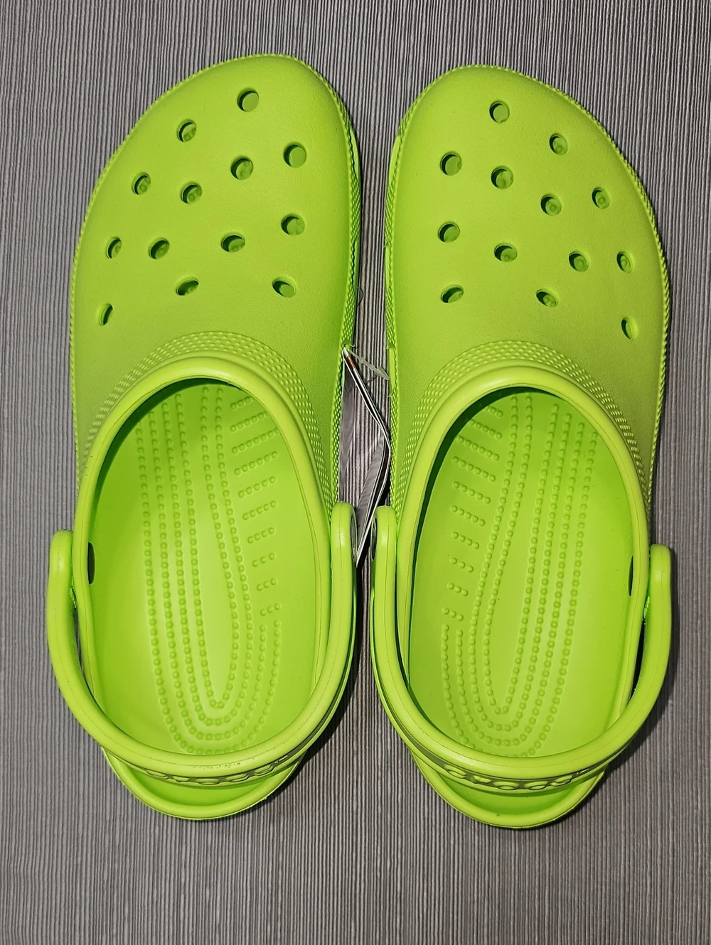 CROCS Classic Unisex Clogs In Limeade. NIB W/Tags.
